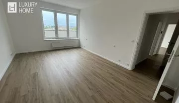 Prodej bytu 3+kk, 92 m2 + terasa 50 m2 + sklep, Karlovy Vary, Residence Růžák