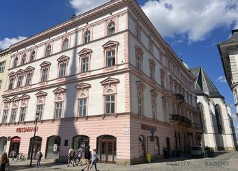 Pronájem bytu 2+kk po rekonstrukci v centru města, Olomouc, Opletalova 1
