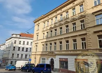 Prodej bytu před rekonstrukcí v ulici Seifertova, Praha 3 - Žižkov