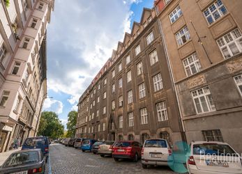 Prodej, byt 4+kk s krbem, 113 m2, Podskalská, Praha 2