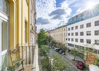 Praha 2 - Vinohrady, podej bytu 3+1, 92 m2, dva balkony