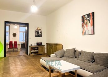Nabízíme k prodeji byt 4+1 o velikosti 167 m2 s parkovacím stáním, Praha 1 - Krakovská ulice