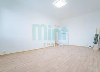 Prodej bytu 2+1 [52 m²] s balkónem, ul. Sokolovská, Ostrava-Poruba