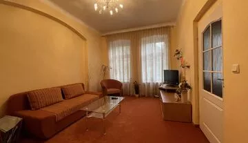 Prodej byt 2+1, přízemí, sklep, mansarda, zahrada, ulice Tylova, Karlovy Vary