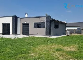 Prodej rodinného domu 120m², pozemek 1000m²