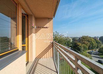 Pronájem bytu 2+kk (52 m2), 2x balkón, Horymírova, Ostrava-Zábřeh
