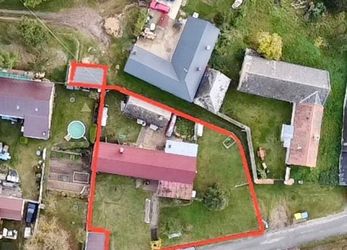Prodej rodinného domu 3+1 se zahradou v obci Běhařovice, místní části Ratišovice v okrese Znojmo