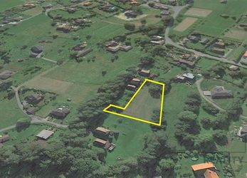 Prodej pozemku ze stavebním povolením na výstavbu dvou bungalovu v Třinci , v části Oldřichovice.
