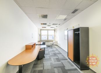 Speciální nabídka, kancelářské prostory k pronájmu (470m2) v areálu Green park, bez provize RK.