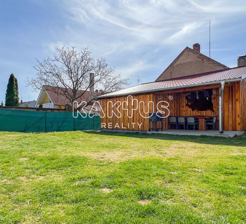 Prodej rodinného domu s pozemkem (747 m2), obec Hvozd