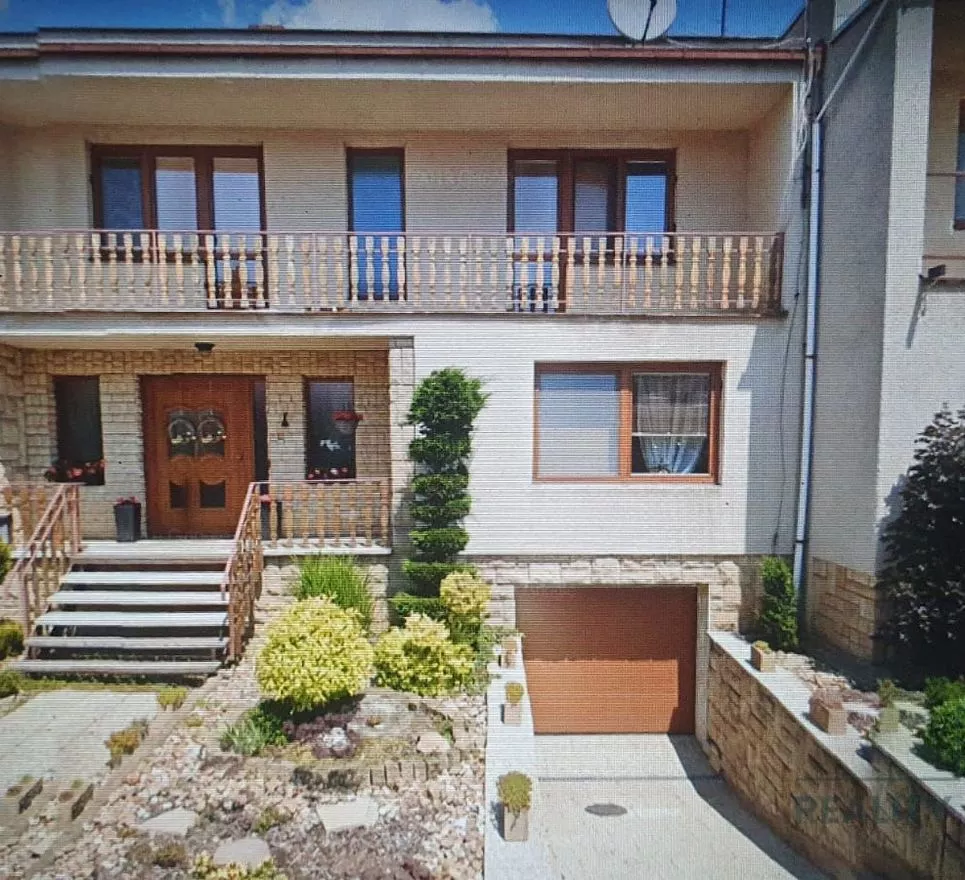 Prodej rodinného domu 411 m2, ul. Dlážděná, Zaječí, okres Břeclav