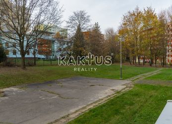 Prodej bytové jednotky 3+1 s lodžií (68 m2), ulice M.Bajera, Ostrava - Poruba [VIII. obvod]