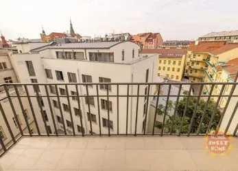 Moderní zařízený byt 1+kk po rekonstrukci k pronájmu (23m2), balkon, ulice Opletalova, Praha 1