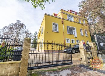 Praha, pronájem bytu 1+1(28m2) v přízemí, Plzeňská - Košíře