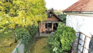 Lysá nad Labem, prodej zděného zahradního domu/chaty 2+kk, 32 m2 na pozemku 304 m2, okr. Nymburk