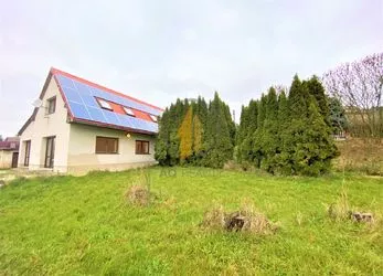 Prodej rodinného domu 5+1 se zahradou v obci Dřevěnice