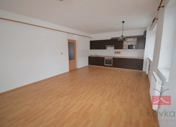 Pronájem bytu 3+KK, 77,2 m², U Sokolovny, Humpolec