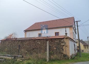 Naše společnost nabízíme prodej Rodinného domu k rekonstrukci Olešovice, Plzeň - sever
