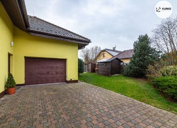 Rodinný dům o dispozici 5+1 s pozemkem o výměře 849 m2 v obci Polanka nad Odrou