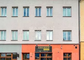 Pronájem zařízeného podkrovního bytu 3+kk (125 m2), ulice Škroupova, Moravská Ostrava