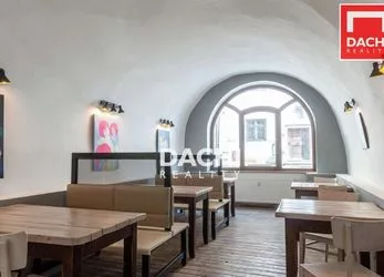 Pronájem zavedené restaurace, 219 m2, Olomouc, ul. Kapucínská