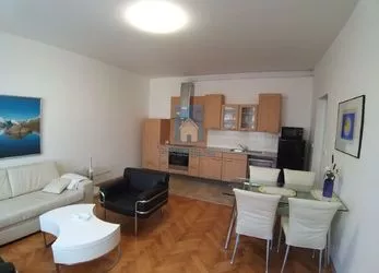 Nabízíme pronájem zařízeného bytu 2+kk, 57 m2, Plzeň - Jižní Předměstí, Hruškova ulice