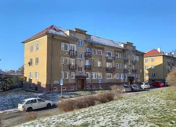 Prodej bytu 1+1 v podkroví , 45 m2 , v Ostrově, okr. Karlovy Vary