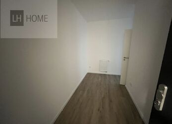 Prodej bytu 3+kk, 90 m2+ balkón 11,2 m2 + sklep, Karlovy Vary, Residence Růžák