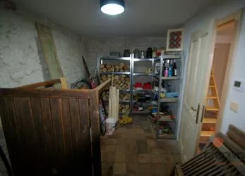 Rodinný dům po kompletní pečlivé rekonstrukci a přístavbě kuchyně, Záběhlice - Řečice, okr. Humpolec