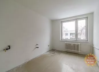 Hezký byt 3+1 (86 m2) k prodeji, lodžie, sklep, Praha 10 - Záběhlice, ulice Slunečnicová