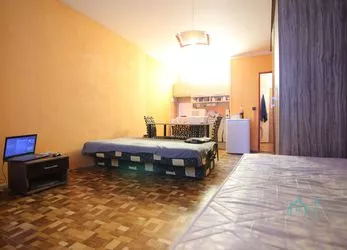 Prodej, byt 1+kk, 30 m2, tř. E. Beneše, Hradec Králové