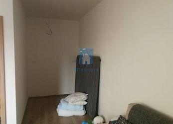 Nabízíme k pronájmu byt 1+KK, 31,5 m2, ulici Zborovská, Jince, okres Příbram