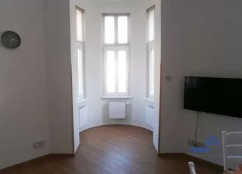 Pronájem, byt 2+kk, 40 m2, Karlovy Vary - centrum, ul. Krále Jiřího