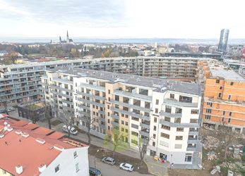 Pronájem luxusní novostavby bytu 3+kk 74m2 + balkon 7m2 v novostavbě, Šantova, Olomouc