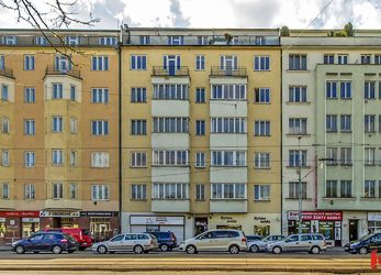 Pronájem bytu 2+kk 58m2 s balkónem na Vinohradské, dlouhodobě, bez provize