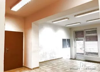 Pronájem kancelářských či obchodních prostor (45,9 m2) v centru města, Hodonín, okres Hodonín