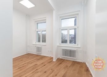Praha, kancelářské prostory k pronájmu s balkónem (120m2), ulice Seifertova, bez provize RK.