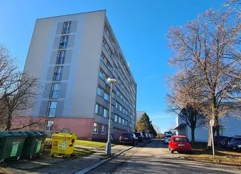 Prodej slunného bytu 3+1 v OV Za Nádražím, Český Krumlov