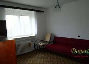 Prodej pěkného bytu 2+1 s balkónem - Hradec Králové
