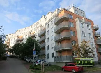 Pronájem bytu 2+kk, 45m2, s balkónem a sklepem, Praha 10 - Záběhlice