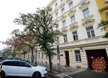Praha 2, zařízený byt k pronájmu 3+1 (85m2), ulice Sázavská, Vinohrady, parkování