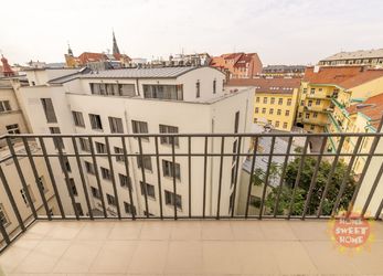 Praha 1, moderní zařízený byt 1+kk po rekonstrukci k pronájmu (24m2), balkon, ulice Opletalova