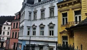Pronájem byt 3+kk, ulice Zámecký vrch, Karlovy Vary