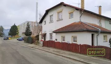 Prodej 2 podlažního, částečně podsklepeného RD s pozemkem o celkové výměře 157 m2 v obci Větřní.