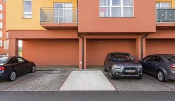 Parkovací stání, 14 m2