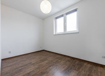 Prodej, byt 4+kk, 81m², Vochov
