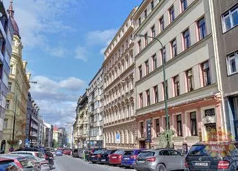 Nezařízený byt 2+1 k pronájmu po kompletní rekonstrukci (63m2), ulice Štěpánská