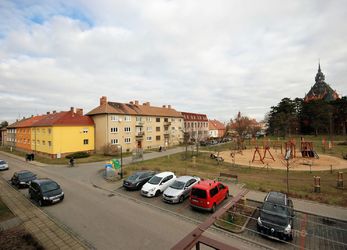 Prodej prosvětleného bytu 2+1 s balkonem, Břeclav Poštorná