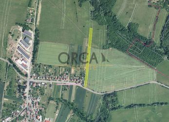 0,7 ha orné půdy v k.ú. Medlovice u Uherského Hradiště