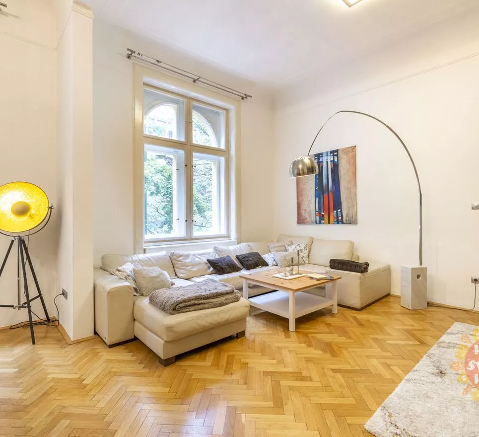 Praha 1 - Exklusivní nabídka pronájmu bytu - Pařížská ulice, byt 2+1 (119 m2), balkon, klimatizace